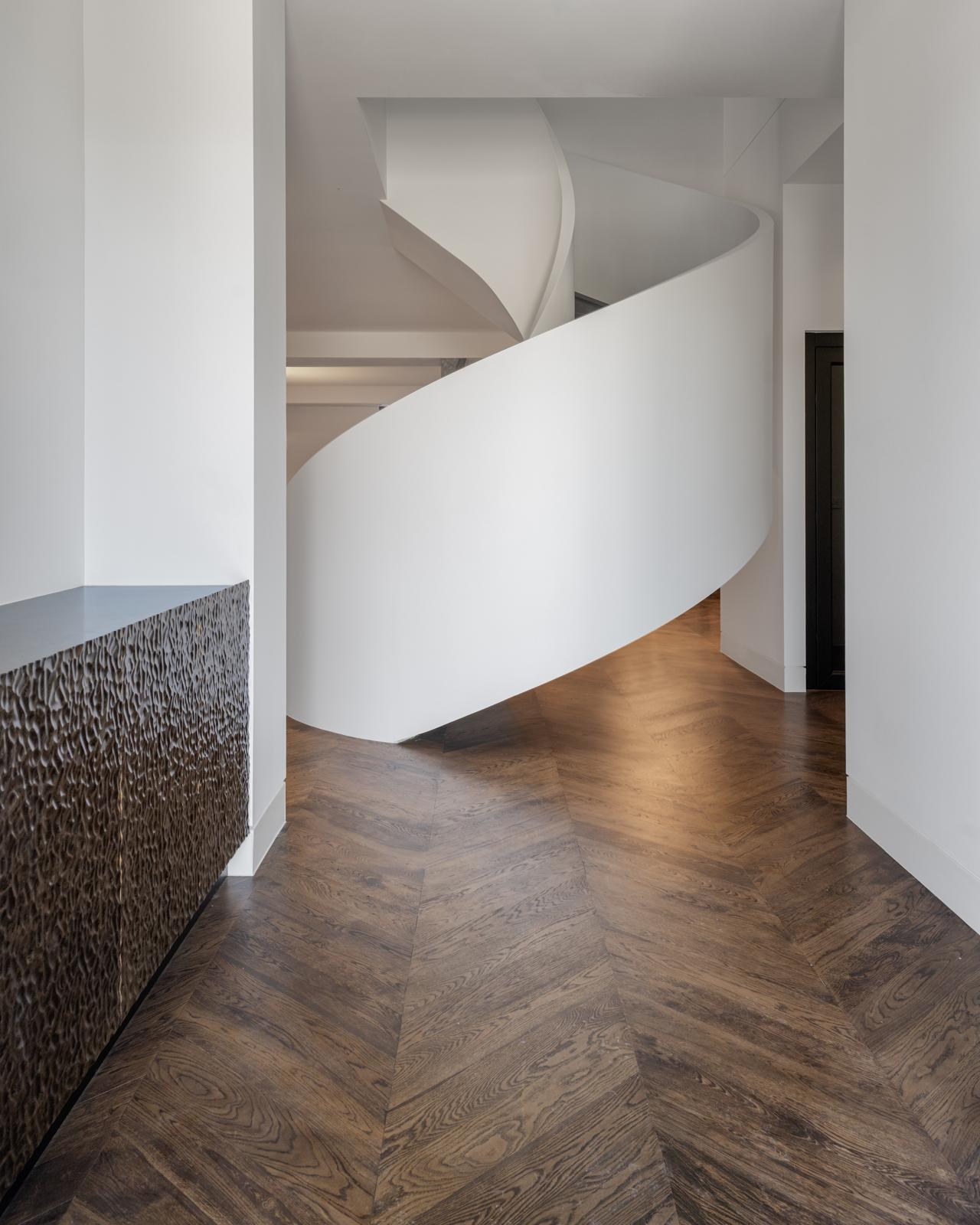 Balwyn North Residence — sculptural staircase