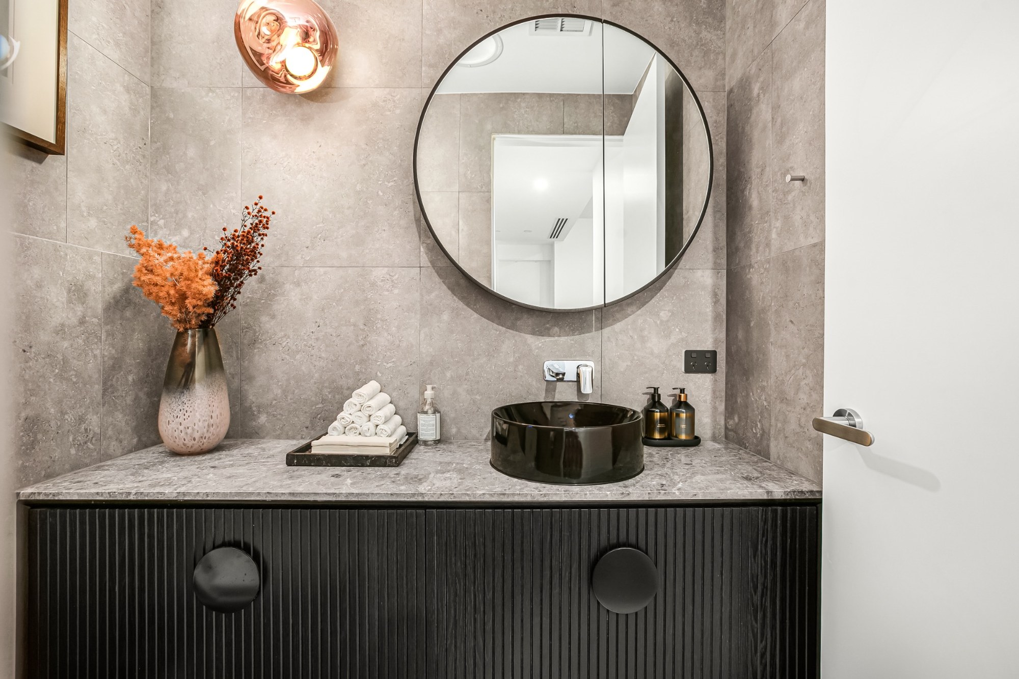 Bulleen Residence — powder room
